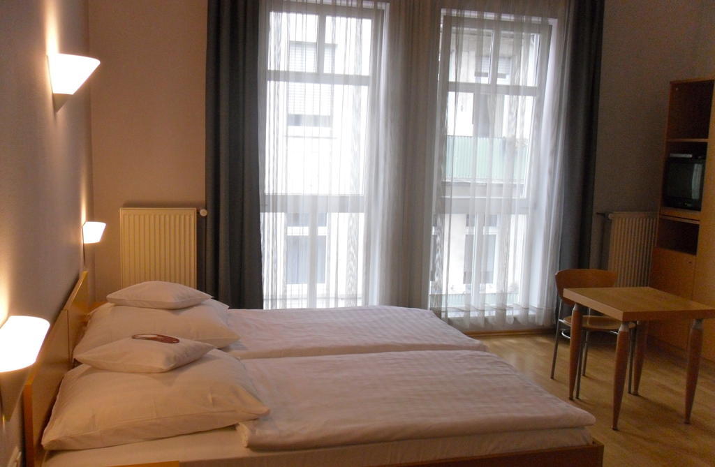 Hotel Zum Scheppen Eck Wiesbaden Camera foto