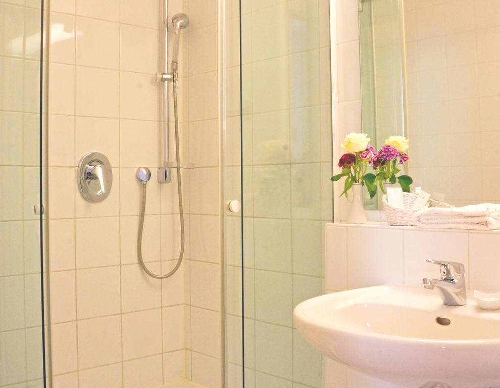 Hotel Zum Scheppen Eck Wiesbaden Camera foto